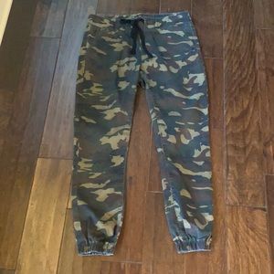 VIP Camouflage Jogger Pants - Green & Brown